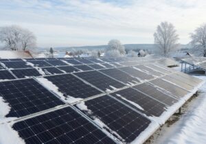 Photovoltaik im Winter: So bleibt sie stark